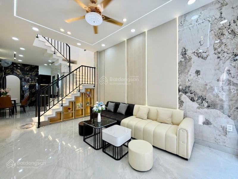 Nhà rộng rãi 3 phòng ngủ hơn 40m² chỉ hơn 4 tỷ