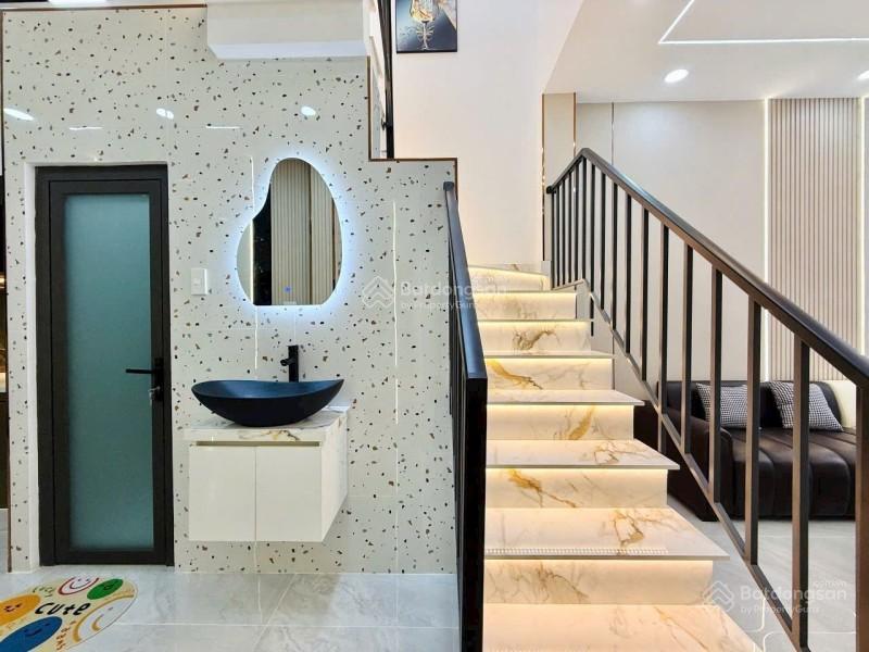 Nhà rộng rãi 3 phòng ngủ hơn 40m² chỉ hơn 4 tỷ