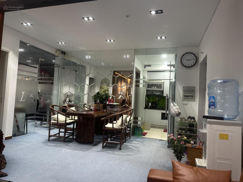 Cần bán căn 2n, diện tích 92m2 . chính chủ bán nhanh 4.5 tỷ ,  chủ nhà  0985 759 ***