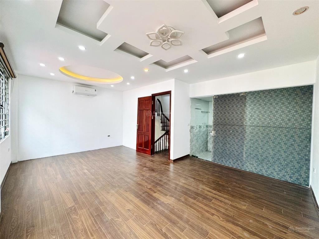 Bán nhà tô hiệu, hà đông, 36m x 5 tầng, lô góc, gara ô tô, gần mặt phố, giá 13 tỷ