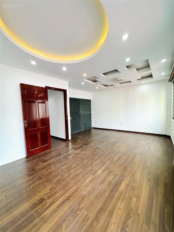 Bán nhà tô hiệu, hà đông, 36m x 5 tầng, lô góc, gara ô tô, gần mặt phố, giá 13 tỷ