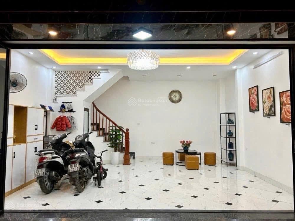 Bán nhà tô vĩnh diện, thanh xuân, dtsd 35m x 6 tầng, gara 2 ô tô, mặt tiền 6m, giá 12,98 tỷ