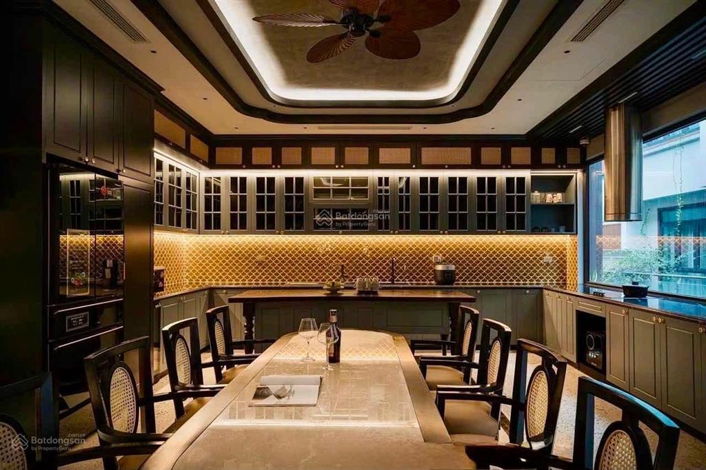 Bán tòa nhà tô vĩnh diện, thanh xuân, 81m x 7 tầng, thang máy, mặt tiền 8,1m, giá 42 tỷ