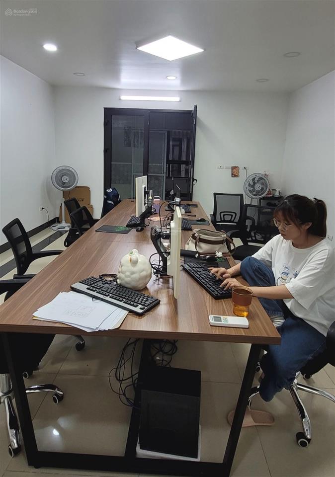 Bán liền kề kđt văn phú, hà đông, 102m2 x 5 tầng, mặt tiền 5,3m, đường 4 ô tô tránh, giá 21,9 tỷ