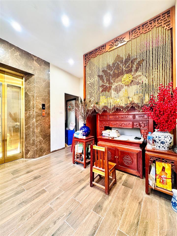Bán nhà quan nhân, thanh xuân, 30m x 6 tầng, thang máy, mặt tiền 6m, giá 9,5 tỷ