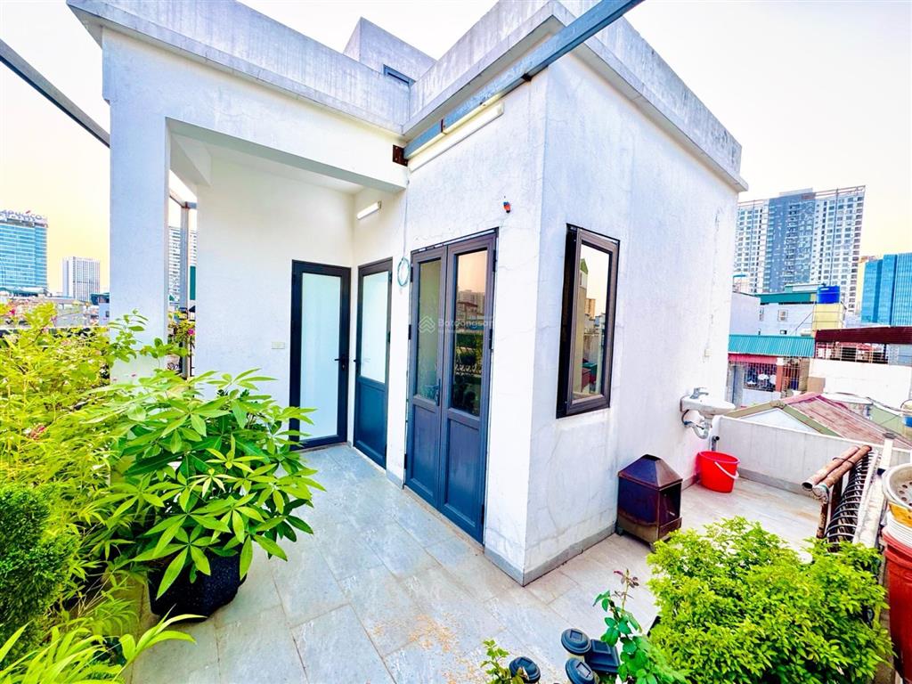 Bán nhà quan nhân, thanh xuân, 30m x 6 tầng, thang máy, mặt tiền 6m, giá 9,5 tỷ