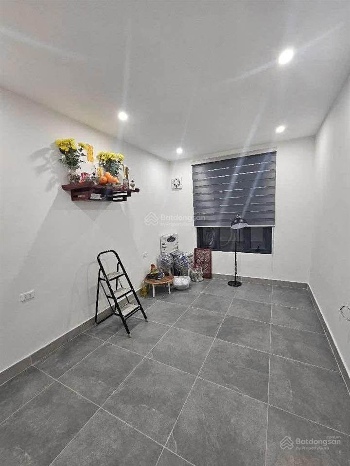 Hoàng văn thái phân lô quân đội 41m 4 tầng ô tô vào nhà hai thoáng trước sau 13.9 tỷ