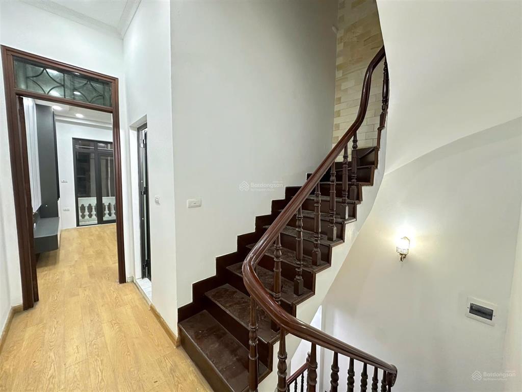 Bán nhà tô hiệu hà đông  42m2 4 tầng mặt tiền 3.9m ô tô đỗ cửa, gần cầu đen giá chào 12.4 tỷ