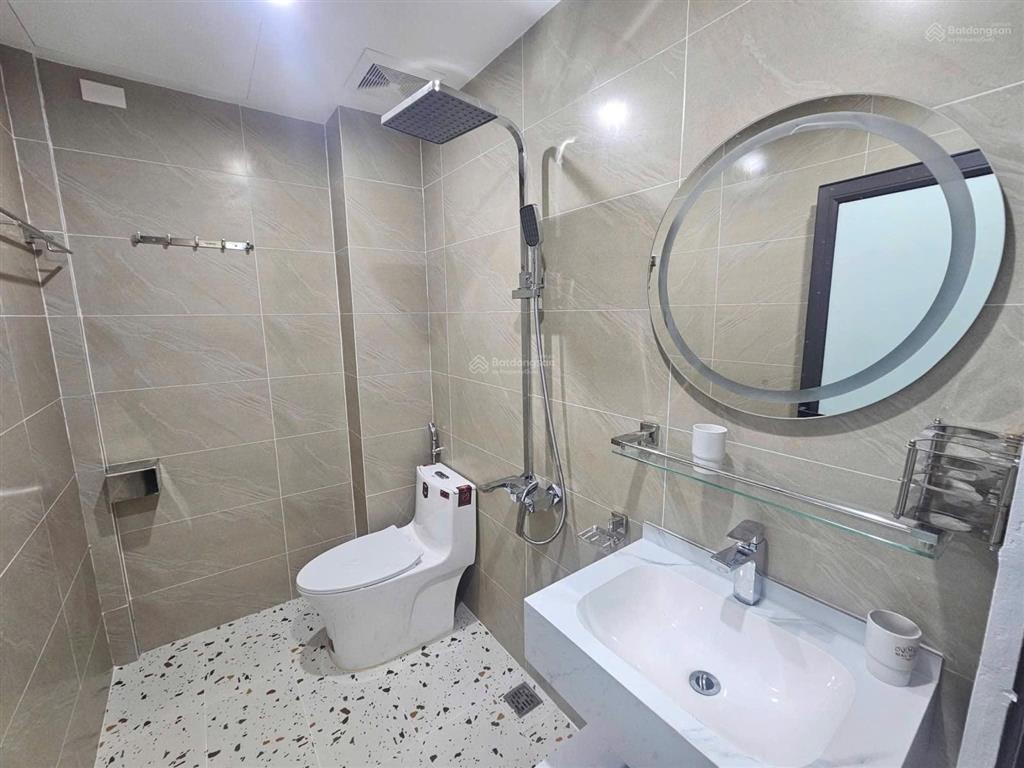 Bán nhà mới chính kinh, nguyễn trãi 46m 5 tầng mặt tiền 4m, 6 phòng ngủ giá 11,5 tỷ thương lượng