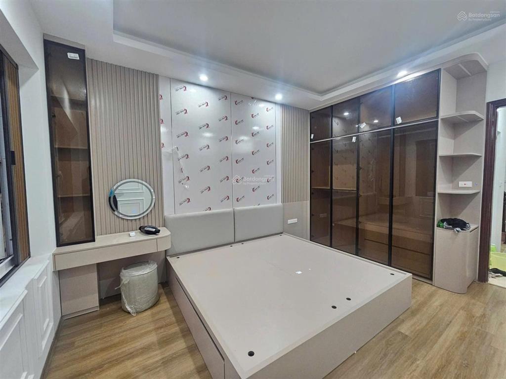Bán nhà mới chính kinh, nguyễn trãi 46m 5 tầng mặt tiền 4m, 6 phòng ngủ giá 11,5 tỷ thương lượng