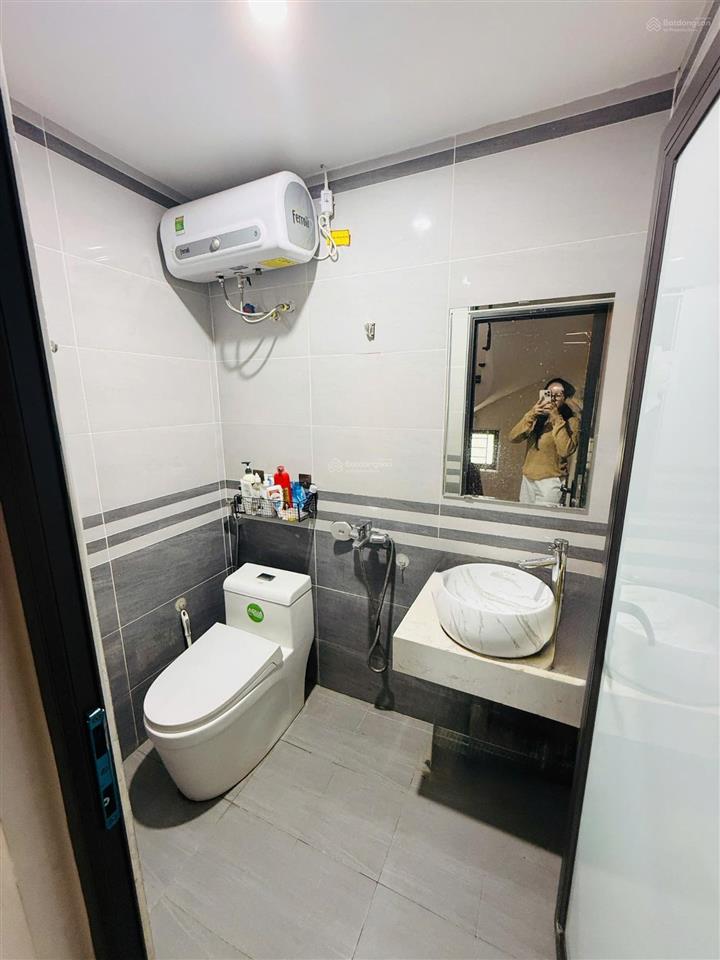 Bán nhà đường lụa hà đông, 41m2 5 tầng lô góc 2 thoáng ô tô vào nhà giá 10,6 tỷ có thương lượng