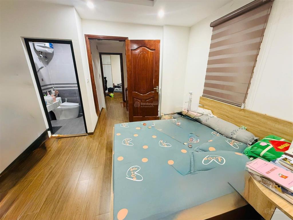 Bán nhà đường lụa hà đông, 41m2 5 tầng lô góc 2 thoáng ô tô vào nhà giá 10,6 tỷ có thương lượng