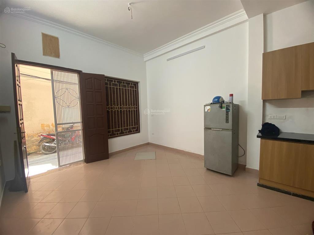 Bán nhà ngô quyền, la khê hà đông 23m2  5 tầng, mặt tiền 3,9m phân lô quân đội ôtô đỗ cửa, 6,1 tỷ