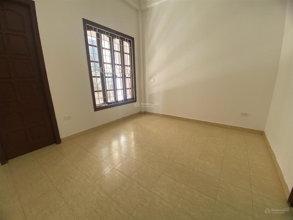 Bán nhà ngô quyền, la khê hà đông 23m2  5 tầng, mặt tiền 3,9m phân lô quân đội ôtô đỗ cửa, 6,1 tỷ