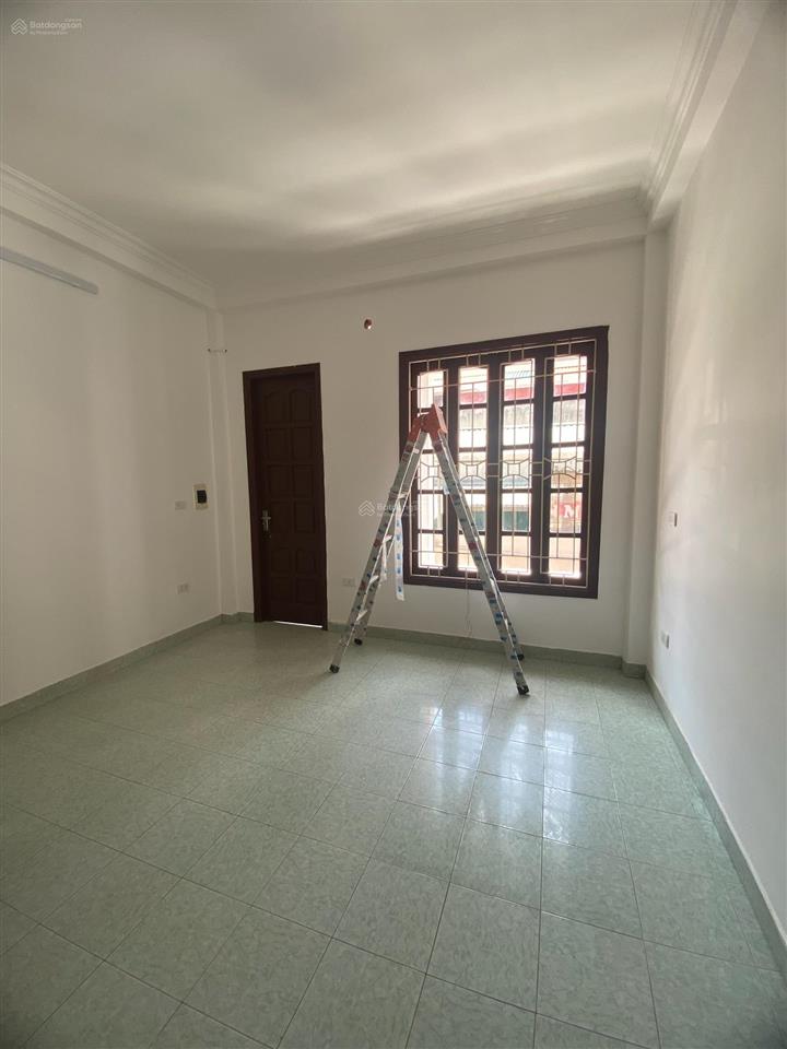 Bán nhà ngô quyền, la khê hà đông 23m2  5 tầng, mặt tiền 3,9m phân lô quân đội ôtô đỗ cửa, 6,1 tỷ