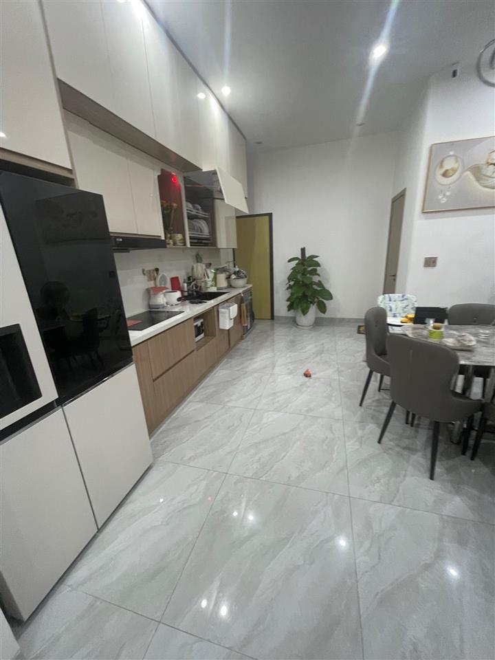 Bán nhà mặt tiền Đa Mặn 4, 5x19m, 96m2, 4 tầng, gần biển Mỹ Khê, giá 11.9 tỷ