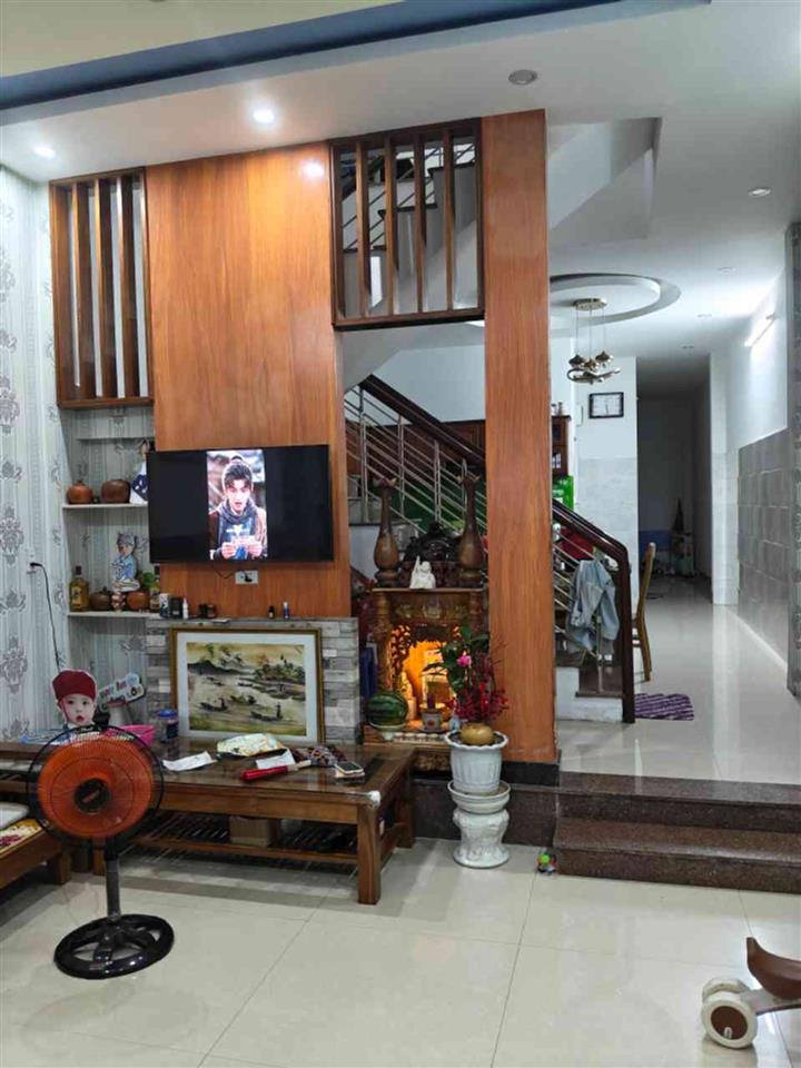 Bán nhà 2 tầng, Nguyễn Hữu Hào, Nam Việt Á Đà Nẵng 90m2, đường 5,5m, giá 8,3 tỷ