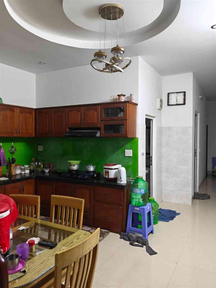 Bán nhà 2 tầng, Nguyễn Hữu Hào, Nam Việt Á Đà Nẵng 90m2, đường 5,5m, giá 8,3 tỷ