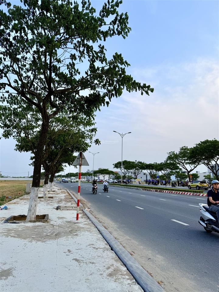 Bán đất nền đường hoàng minh mạng nam hoà xuân đà nẵng giá 43tr/m2 sạch đẹp, đã có sổ giá gốc cđt