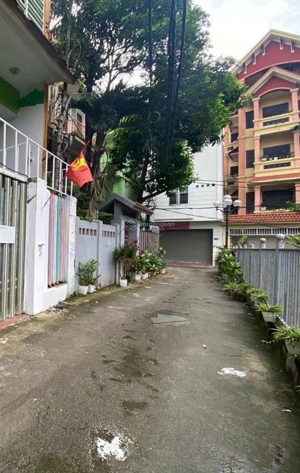 Nhà riêng view hồ, mt 6,8m, dt 99m2, 4 tầng cũ, giá bán 21,3 tỷ