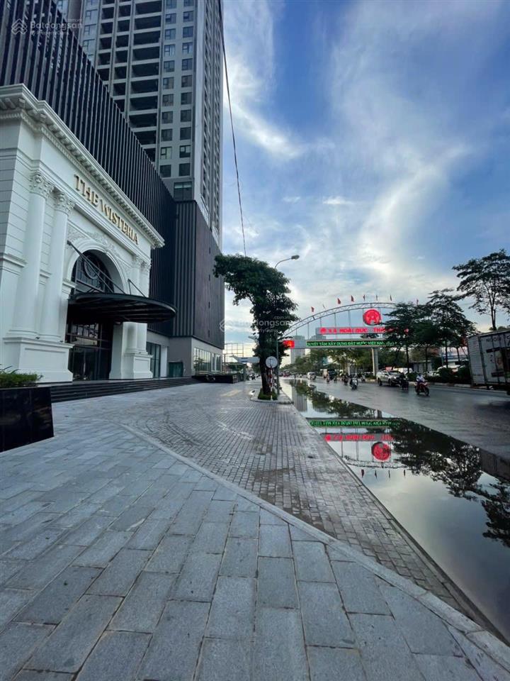 Chính chủ gửi bán căn hộ the wisteria 114m2, 3pn, nt nguyên bản, tầng cao, hướng mát,  0977 986 ***