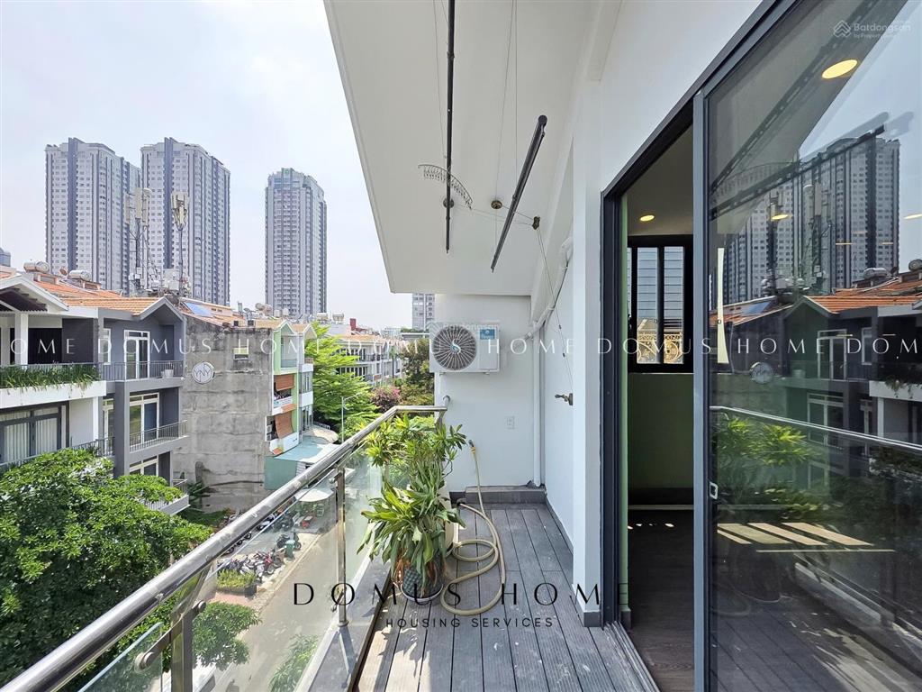 [siêu phẩm studio 50m]  ban công rộng  tách bếp riêng biệt
