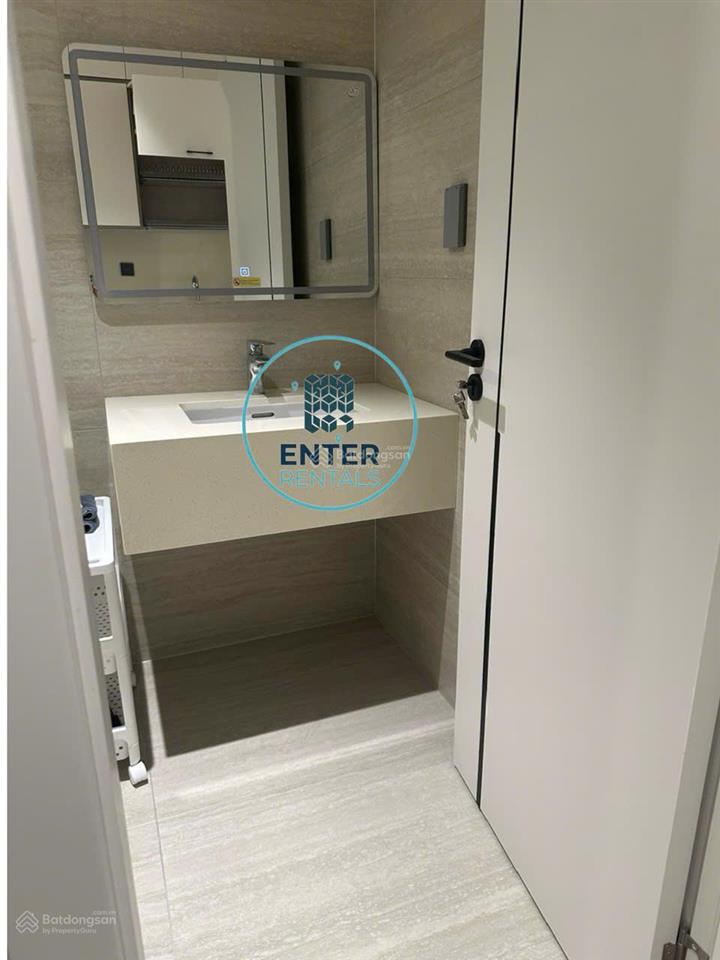 Cho thuê căn hộ sun cosmo 2pn 1wc tầng cao view sông full nội thất, giá t4/2026.  0989 584 ***