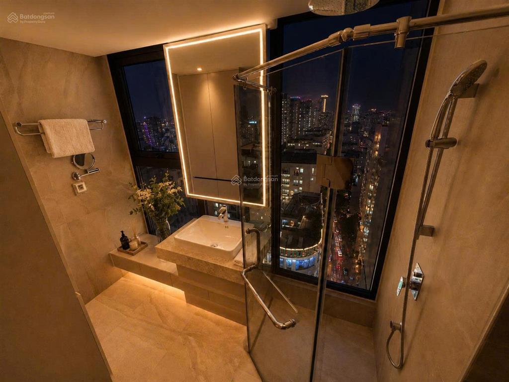 Cho thuê căn 1pn (góc) đầy đủ nội thất view panorama dự án times square đà nẵng.  0989 584 ***