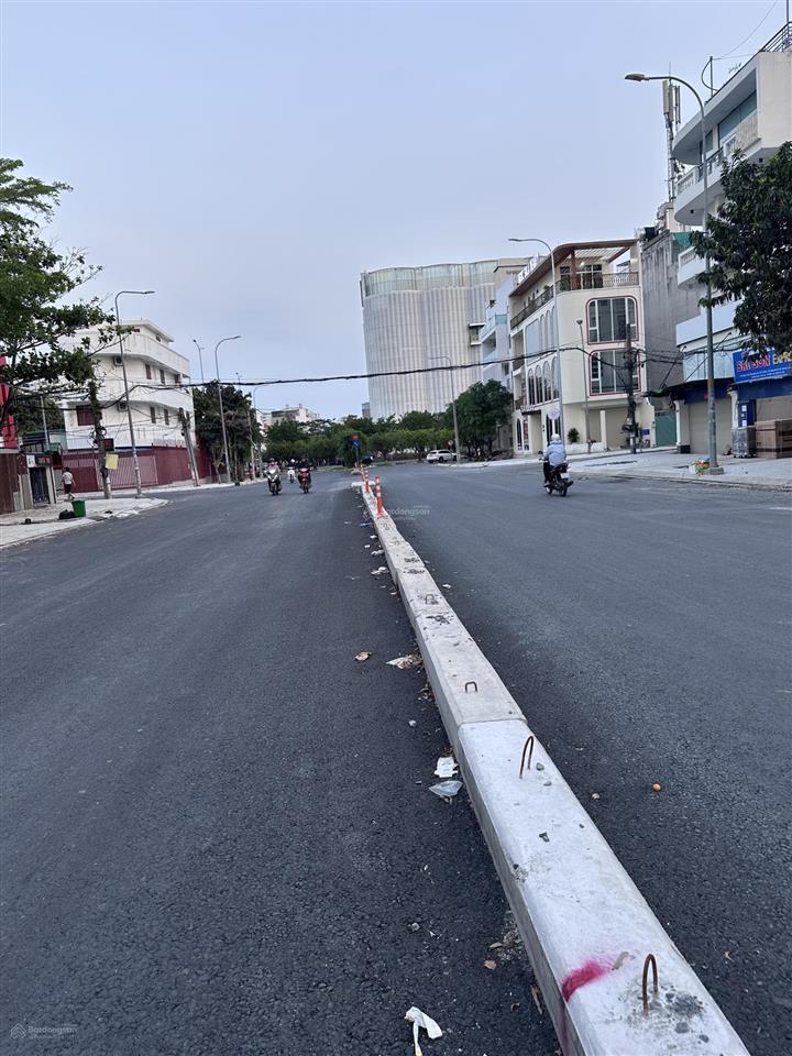 Chính chủ cần bán đất mặt tiền kinh doanh đường lê cơ sát võ văn kiệt thuận tiện đi lại các quận