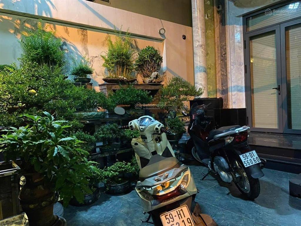 Bán gấp biệt thự 200m2 tại 57a, tân tạo, bình tân, 21 tỷ vnd có hồ bơi và hồ cá koi