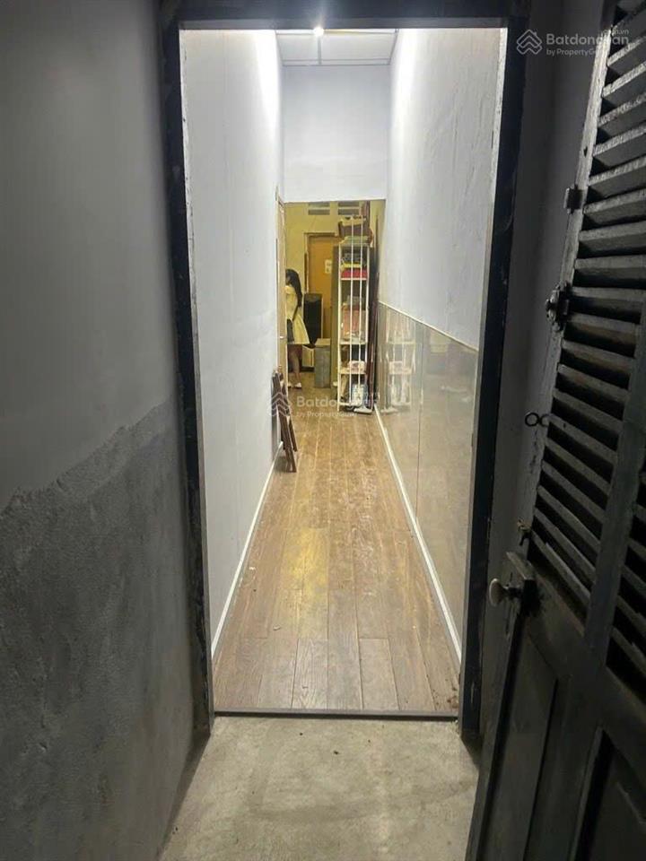 Nhà nát  giá rẻ! đối điện trụ sở mcdonald việt nam, phường đa kao, quận 1