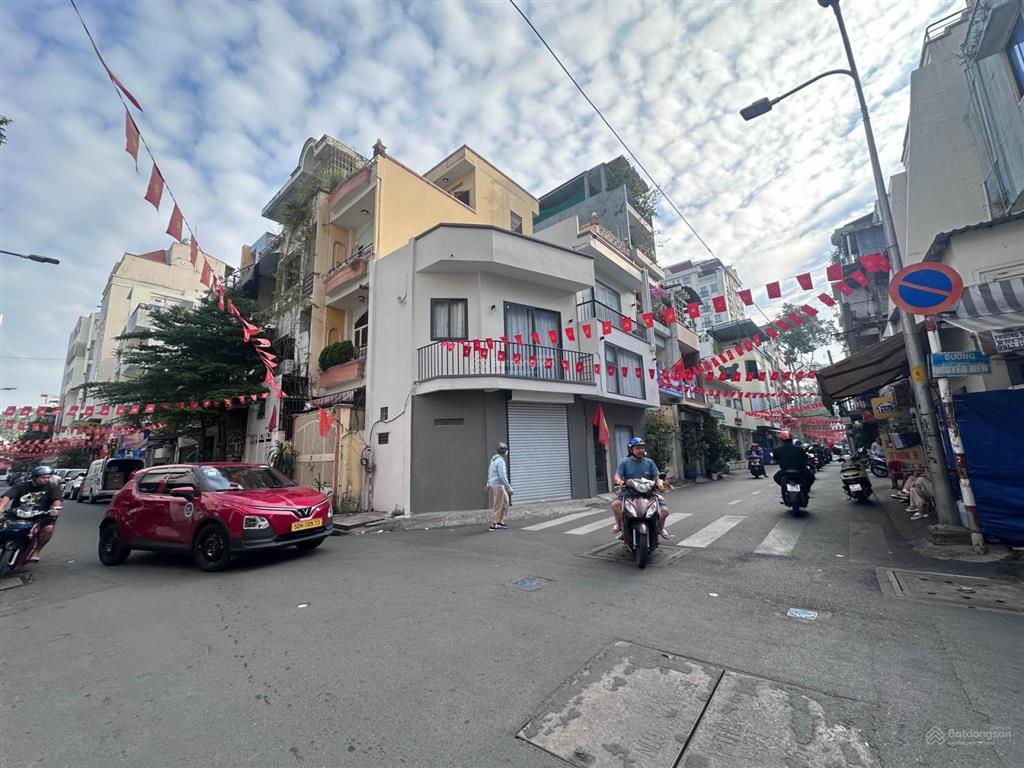 Bán nhà mặt tiền kinh doanh nguyễn hiền, phường bàn cờ, quận 3   trần nguyễn tuấn dũng.
