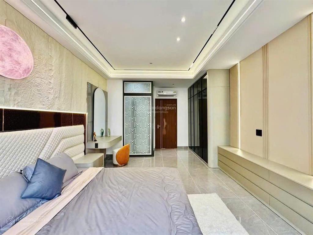 Biệt thự, hẻm 8m  khu vip tân sơn nhì  3 tầng, 8x13  cam kết chuẩn 100%