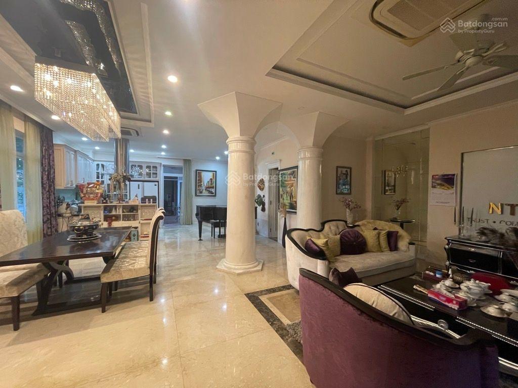 Biệt thự khu compound, lô góc 2mt, 200m2, full nội thất, sống đẳng cấp chỉ 20.8 tỷ