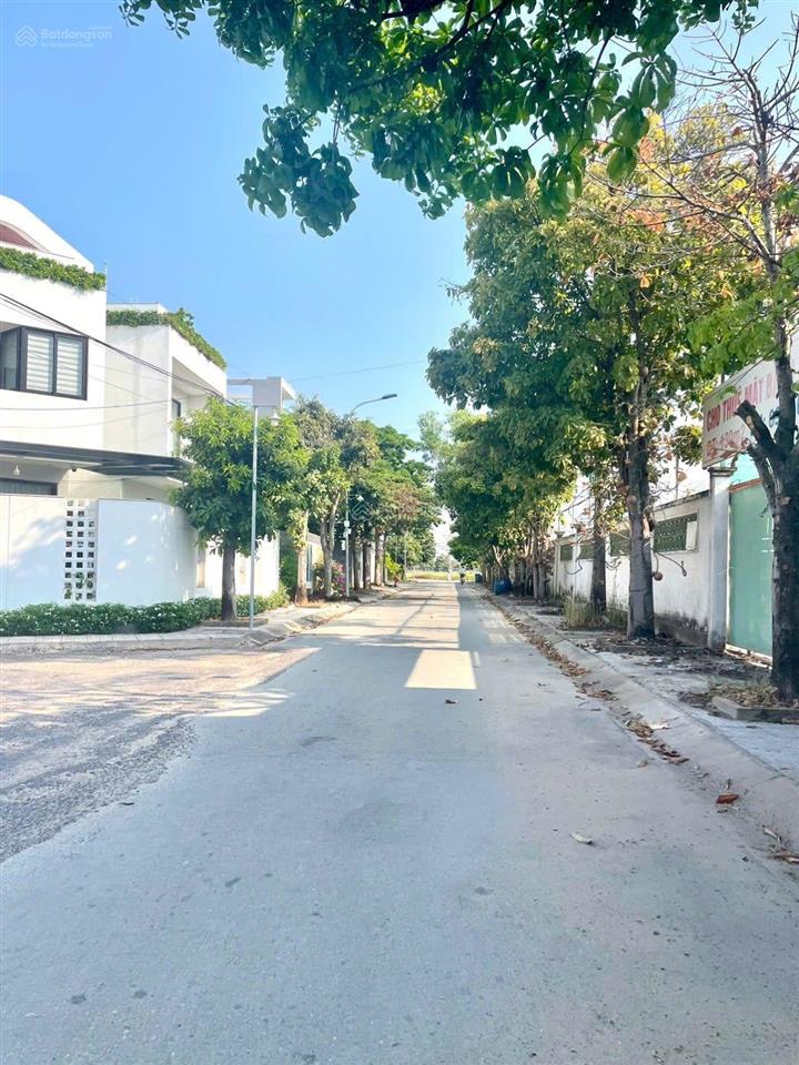 Lô 5,3x25m, cạnh kđt đông tăng long, thông lã xuân oai, gần nguyễn duy trinh, đường 8m, chỉ 6.25 tỷ