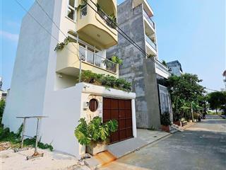 Nếu a/c cần nhà đẹp?? cần không gian sống thoải mái?? cần khu vực năng động!!! chỉ nhỉnh 5tỷ
