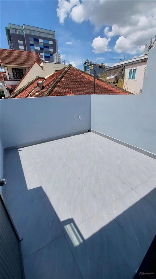 Bán nhà số 52/... đinh tiên hoàng, q.1, giá siêu hời 1,07 tỷ, 63m2, 4pn, 5wc, tốt so với thị trường