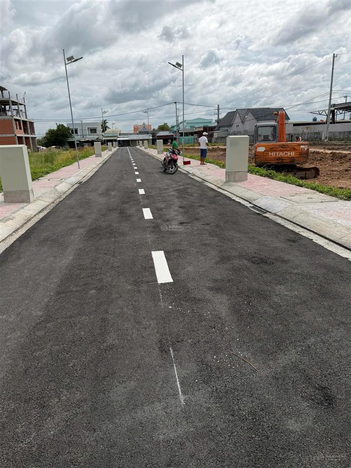 Lô góc 2 mặt tiền hoàng phan thái  193,6m2  sổ riêng