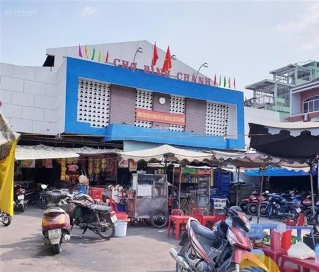Lô góc 2 mặt tiền hoàng phan thái  193,6m2  sổ riêng