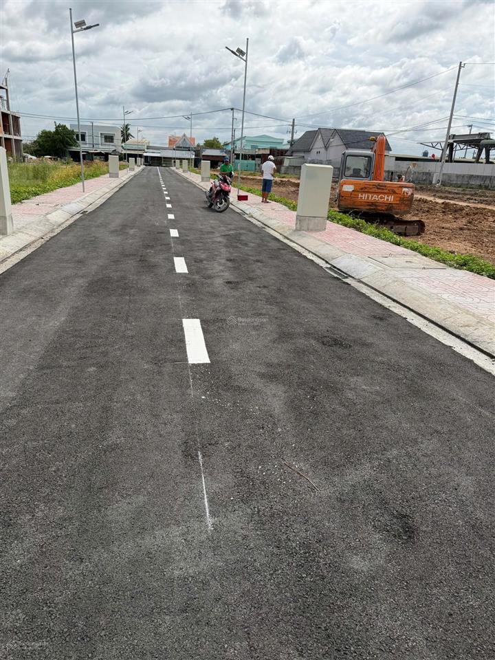 Lô góc 2 mặt tiền hoàng phan thái  193,6m2  sổ riêng
