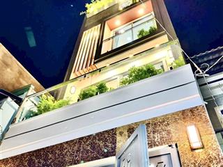 Nhà đẹp ở ngay  4 tầng  sát hẻm xe hơi  bình thạnh giáp phú nhuận  nhỉnh 8 tỷ