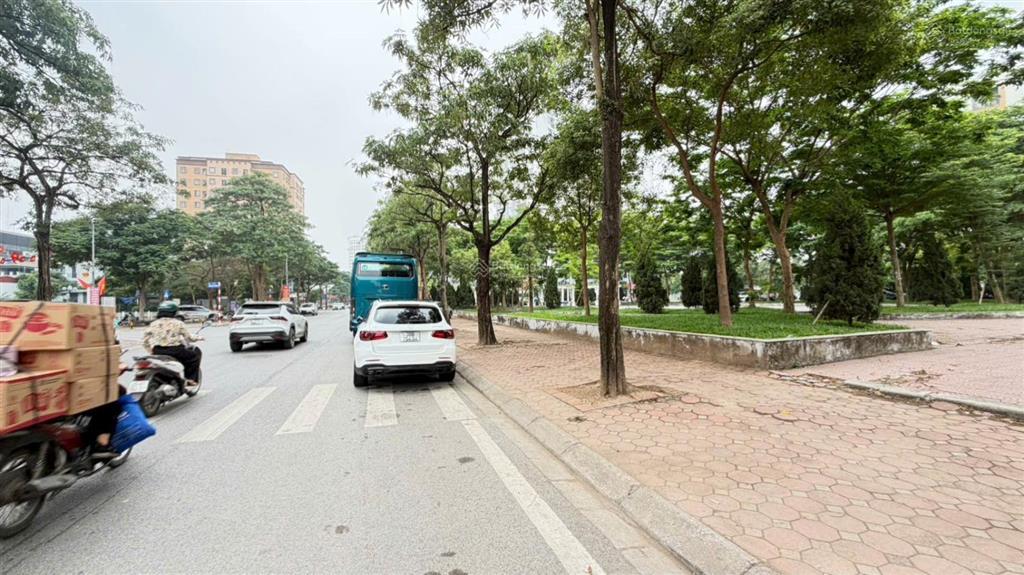 Bán đất mặt phố phạm khắc quảng 85m², mt 7,5m mặt phố vỉa hè rộng giá 33,5 tỷ có tl