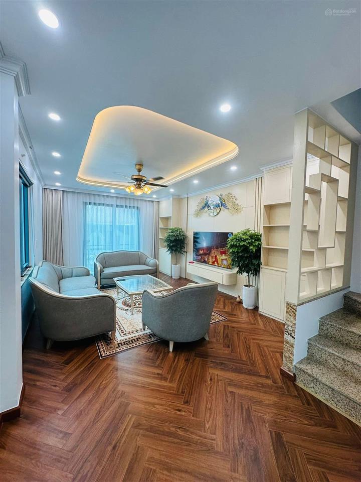 Siêu phẩm cầu giấy 3 mặt ô tô tránh dừng đỗ ngày đêmđường thông các ngả  full mọi tiện ích