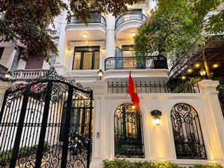 Siêu biệt thự đơn lập mỹ đình 1  giới thượng lưu săn tìm  nội thất dát vàng 24k 