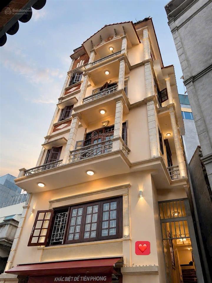 Vị trí kim cương siêu phẩm nhà mặt phố kinh doanhlô góc 2 mặt tiền vip ô tô ngủ nhà