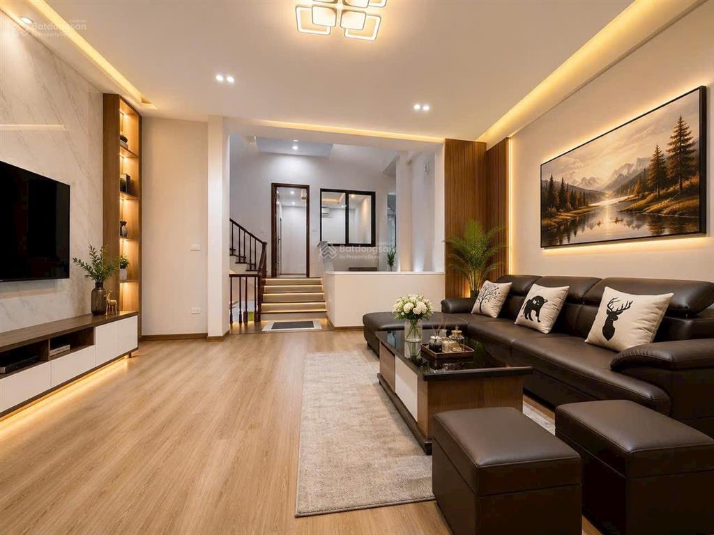 Nhà đẹp nam từ liêm ô tô ngủ trong nhà phố kinh doanh  gần trường  gần chợ bủa vây tiện ích