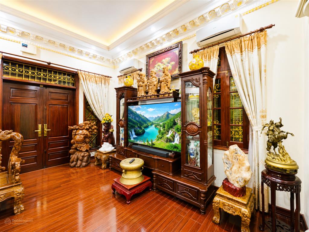 Không nhanh là mất
siêu biệt thự víp 3 mặt tiền  lô góc ô tô tránh ở sướngfull tiện ích