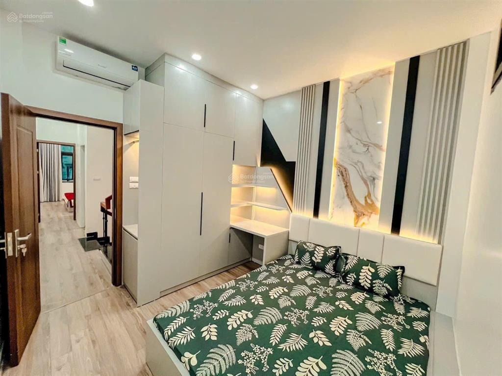 Nhà đẹp long lanh  full nội thất xịn  vài bước ra phố  giá cực hợp lý  khách xem là mê