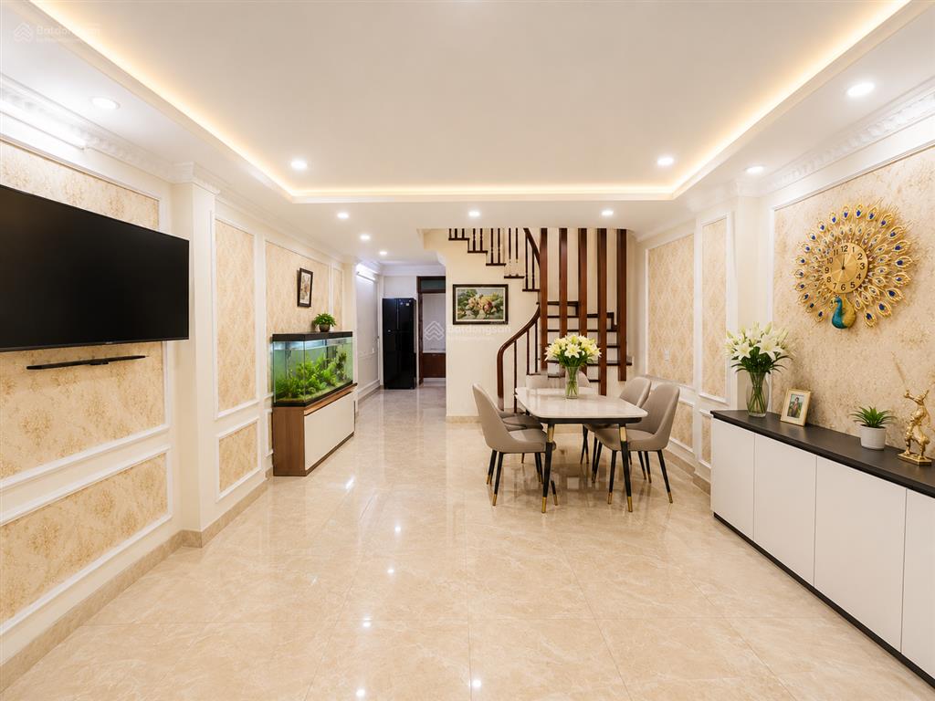 Hot nhất cầu giấy  trước nhà rộng 5m  1 ngoặt ra phố  mặt tiền khủng  dân xây cực chất 