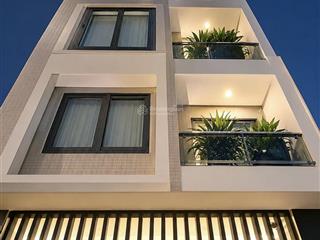 Chỉ hơn 8.tỷ  trung tâm mỹ đình ô tô 7 chỗ đỗ cửa  vị trí đẹp ở sướng ba bước phố